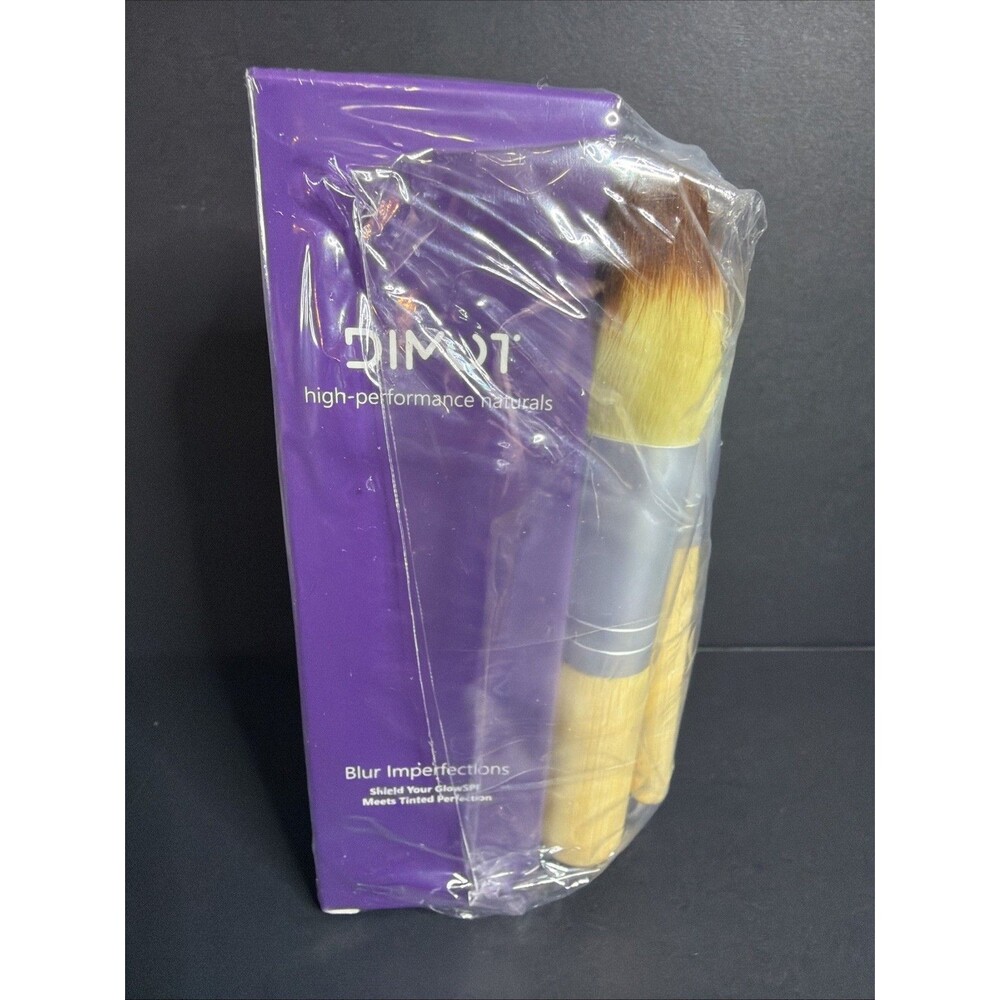 SEALED Tinted 12-hour Primer 1.76 oz FAIR Color Set w/ 4 Makeup Brushes Exp 2027